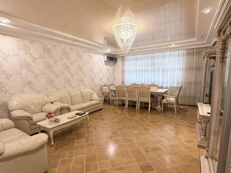 4 otaqlı yeni tikili - Elmlər Akademiyası m. - 147 m²