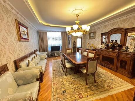 3 otaqlı yeni tikili - 8 Noyabr m. - 150 m²