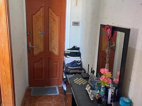 2 otaqlı köhnə tikili - İnşaatçılar m. - 50 m²
