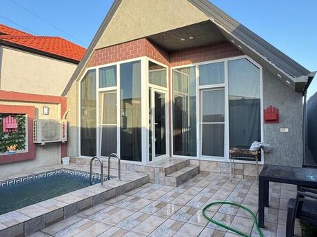 4 otaqlı həyət evi/bağ evi - Mərdəkan q. - 180 m²