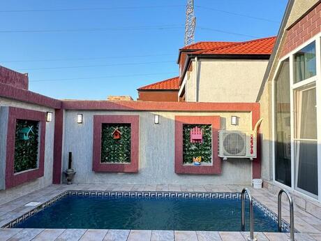 4 otaqlı həyət evi/bağ evi - Mərdəkan q. - 180 m²