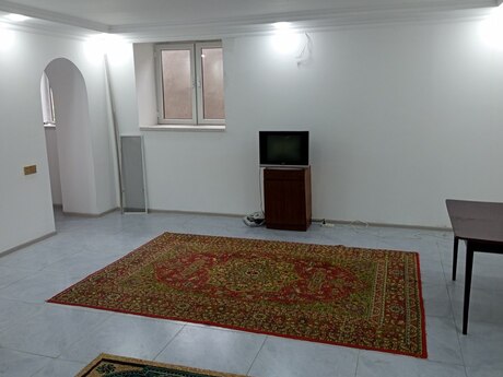 Satılır 2 otaqlı həyət evi/bağ evi 60 m², Şağan q.