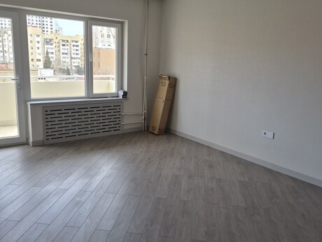 3 otaqlı köhnə tikili - Şah İsmayıl Xətai m. - 90 m²