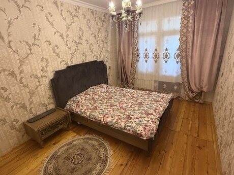 4 otaqlı köhnə tikili - Yeni Günəşli q. - 90 m²