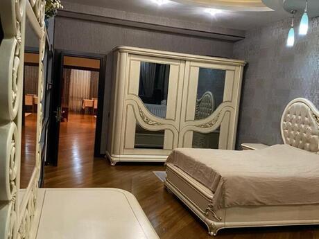 3 otaqlı mənzil, 155 m², İnşaatçılar: 340 000 ₼ 4
