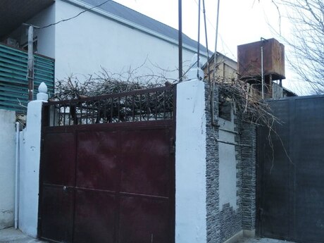 3 otaqlı köhnə tikili - Bakıxanov q. - 138 m²