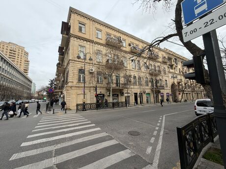2 otaqlı köhnə tikili - 28 May m. - 62 m²
