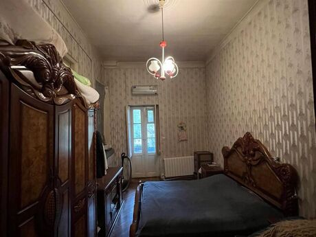 2 otaqlı köhnə tikili - 28 May m. - 62 m²