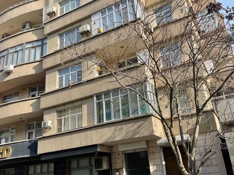 Satılır 3 otaqlı yeni tikili 106 m², Elmlər Akademiyası m.