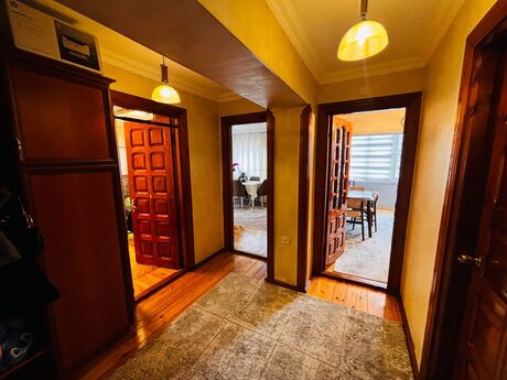 3 otaqlı köhnə tikili - İnşaatçılar m. - 65 m²