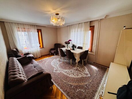 3 otaqlı köhnə tikili - İnşaatçılar m. - 65 m²