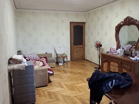 2 otaqlı köhnə tikili - Gənclik m. - 65 m²