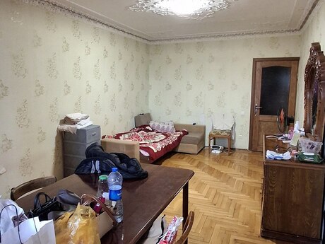 2 otaqlı köhnə tikili - Gənclik m. - 65 m²