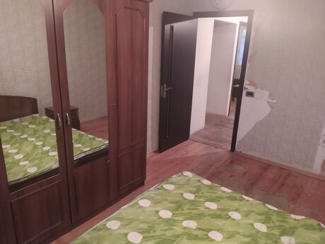 3 otaqlı köhnə tikili - Xalqlar Dostluğu m. - 80 m²