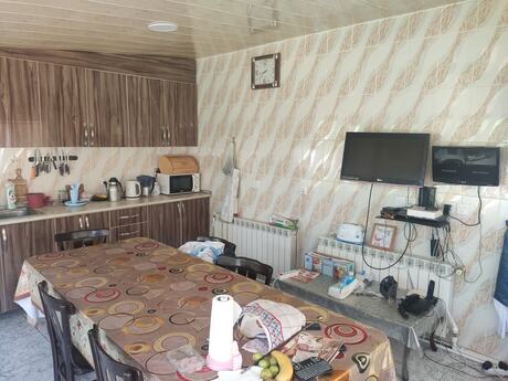 3 otaqlı həyət evi/bağ evi - Mərdəkan q. - 160 m²