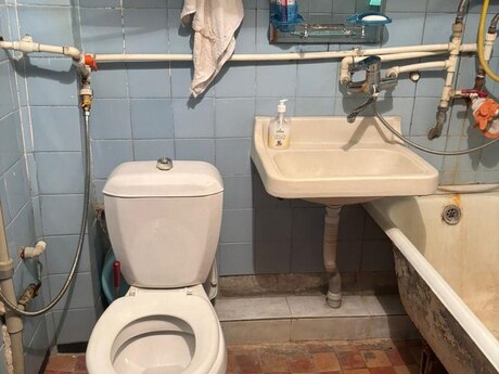 2 otaqlı köhnə tikili - Neftçilər m. - 50 m²
