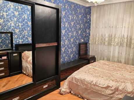 3 otaqlı köhnə tikili - Azadlıq Prospekti m. - 90 m²