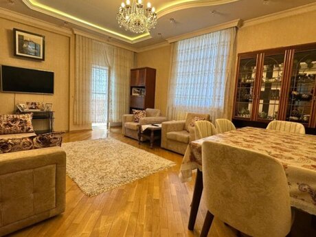 3-room apartment, 145 m², İnşaatçılar: 365 000 ₼ 2