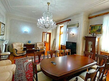 3 otaqlı köhnə tikili - Sahil m. - 150 m²