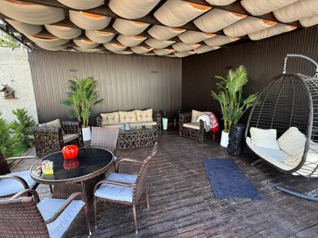 4 otaqlı həyət evi/bağ evi - Şüvəlan q. - 160 m²