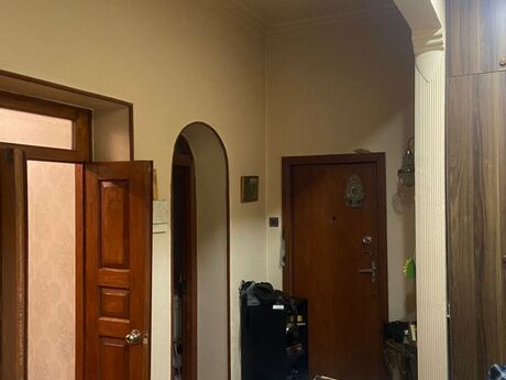 3 otaqlı köhnə tikili - 28 May m. - 60 m²