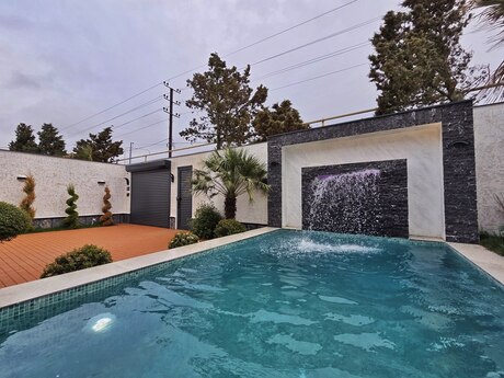 4 otaqlı həyət evi/bağ evi - Mərdəkan q. - 120 m²
