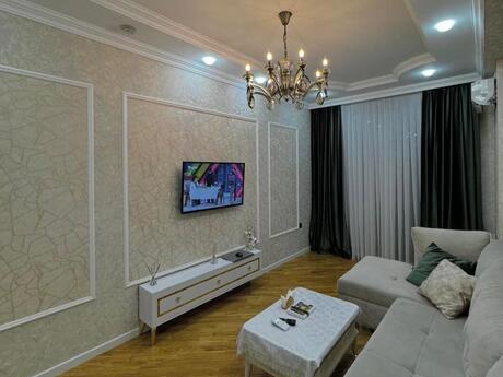 Объявление №6019632 - Баку, пос. Бакиханова, 2-комн., 53 м², 10/12 этаж