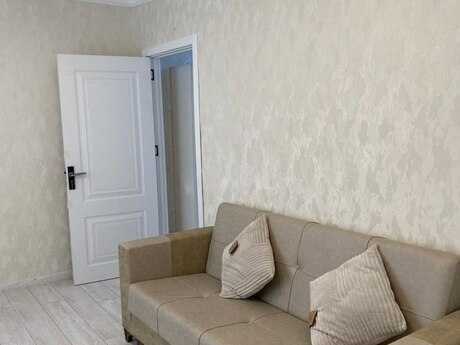 2 otaqlı köhnə tikili - Qara Qarayev m. - 35 m²