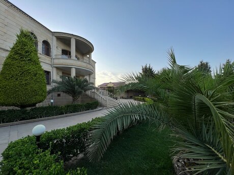 5 otaqlı həyət evi/bağ evi - Bilgəh q. - 500 m²