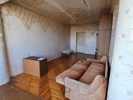 2 otaqlı köhnə tikili - Bakıxanov q. - 60 m²