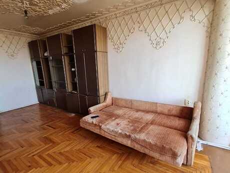 2 otaqlı köhnə tikili - Bakıxanov q. - 60 m²