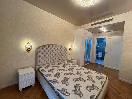 2-room new-build apartment for rent in Port Baku Residence, 88 m², 2 500 AZN/mo, photo 5 / 9