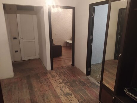 3 otaqlı köhnə tikili - Xalqlar Dostluğu m. - 80 m²