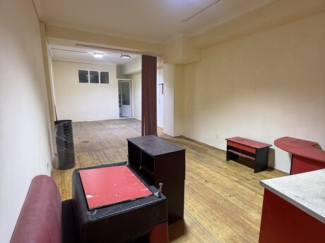 Obyekt - Memar Əcəmi m. - 50 m²