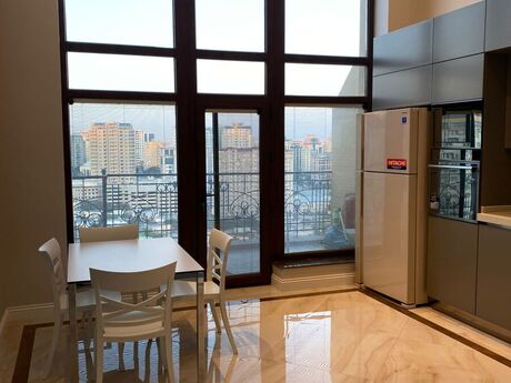 3 otaqlı yeni tikili - 28 May m. - 164 m²