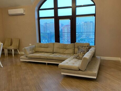 Аренда: 3-комнатная квартира, 164 м², 28 May: 1 500 ₼/мес 5