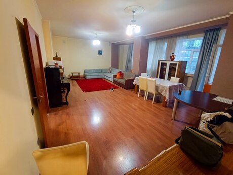 3 otaqlı yeni tikili - Nizami m. - 137 m²