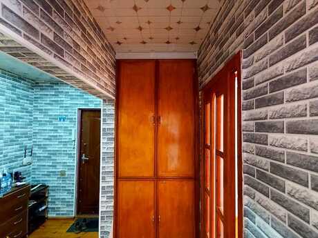3 otaqlı köhnə tikili - Bakıxanov q. - 80 m²