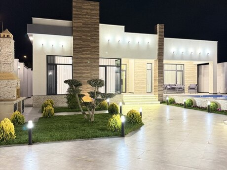 5 otaqlı həyət evi/bağ evi - Mərdəkan q. - 200 m²