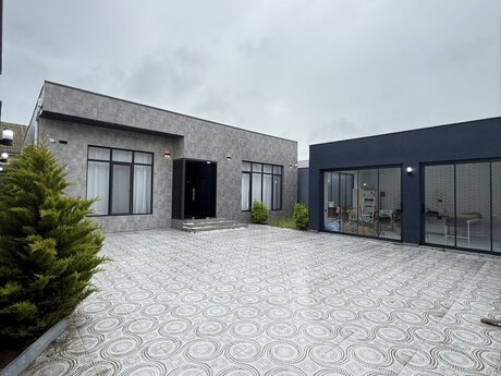 4 otaqlı həyət evi/bağ evi - Mərdəkan q. - 160 m²