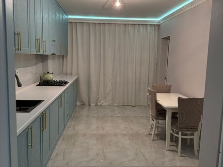 5 otaqlı köhnə tikili - Xalqlar Dostluğu m. - 130 m²