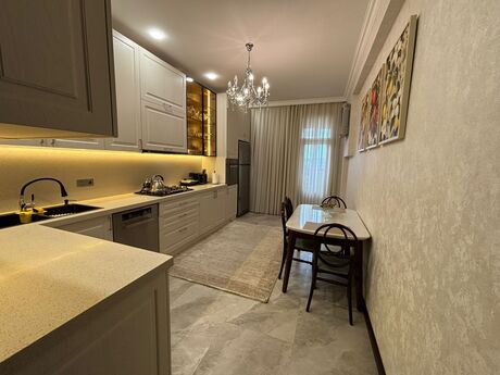 4 otaqlı yeni tikili - Nəriman Nərimanov m. - 170 m²