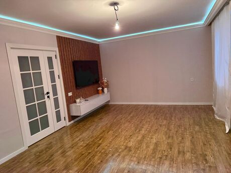 5 otaqlı köhnə tikili - Xalqlar Dostluğu m. - 120 m²