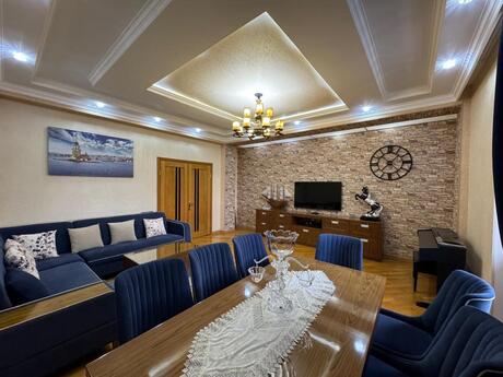 3 otaqlı yeni tikili - Bakıxanov q. - 147 m²