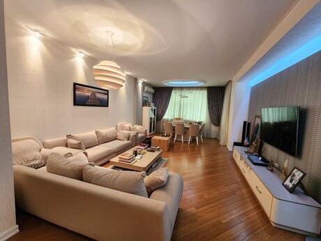 3 otaqlı yeni tikili - Gənclik m. - 167 m²
