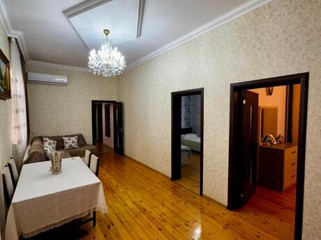 4 otaqlı həyət evi/bağ evi - Yeni Corat q. - 160 m²