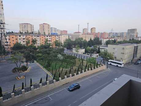 Qara Qarayev m.