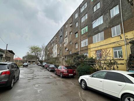 4 otaqlı köhnə tikili - Binə q. - 110 m²