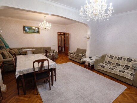 5 otaqlı köhnə tikili - Azadlıq Prospekti m. - 120 m²