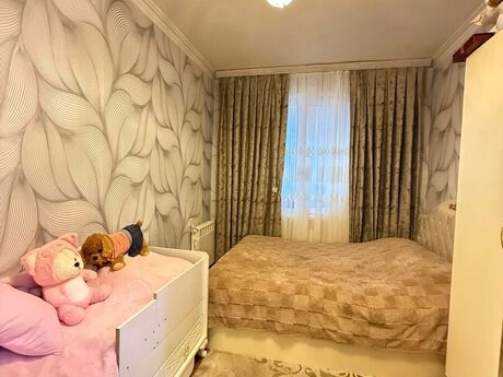 3 otaqlı köhnə tikili - 20 Yanvar m. - 90 m²